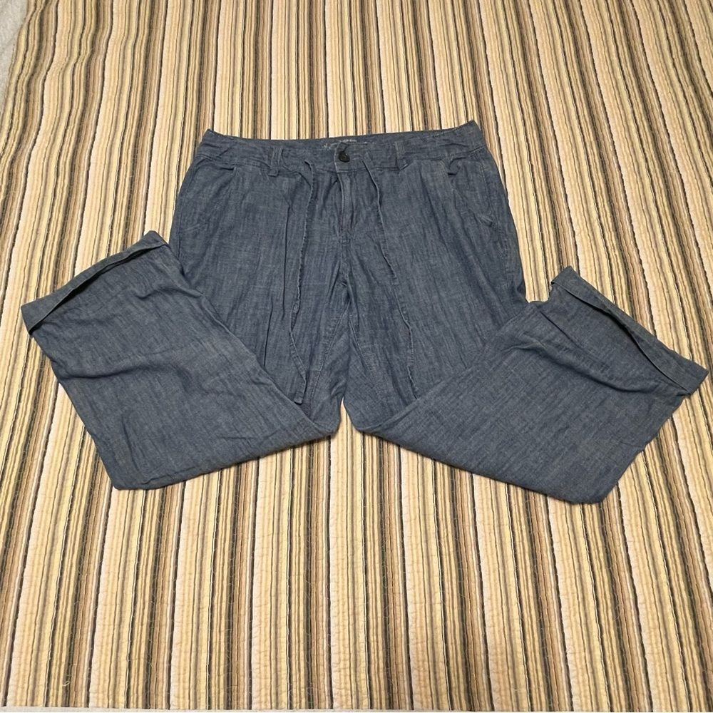 Old Navy Ultra Blue Women's 12 Cuffed Lightweight Denim Capris Drawstring Waist
